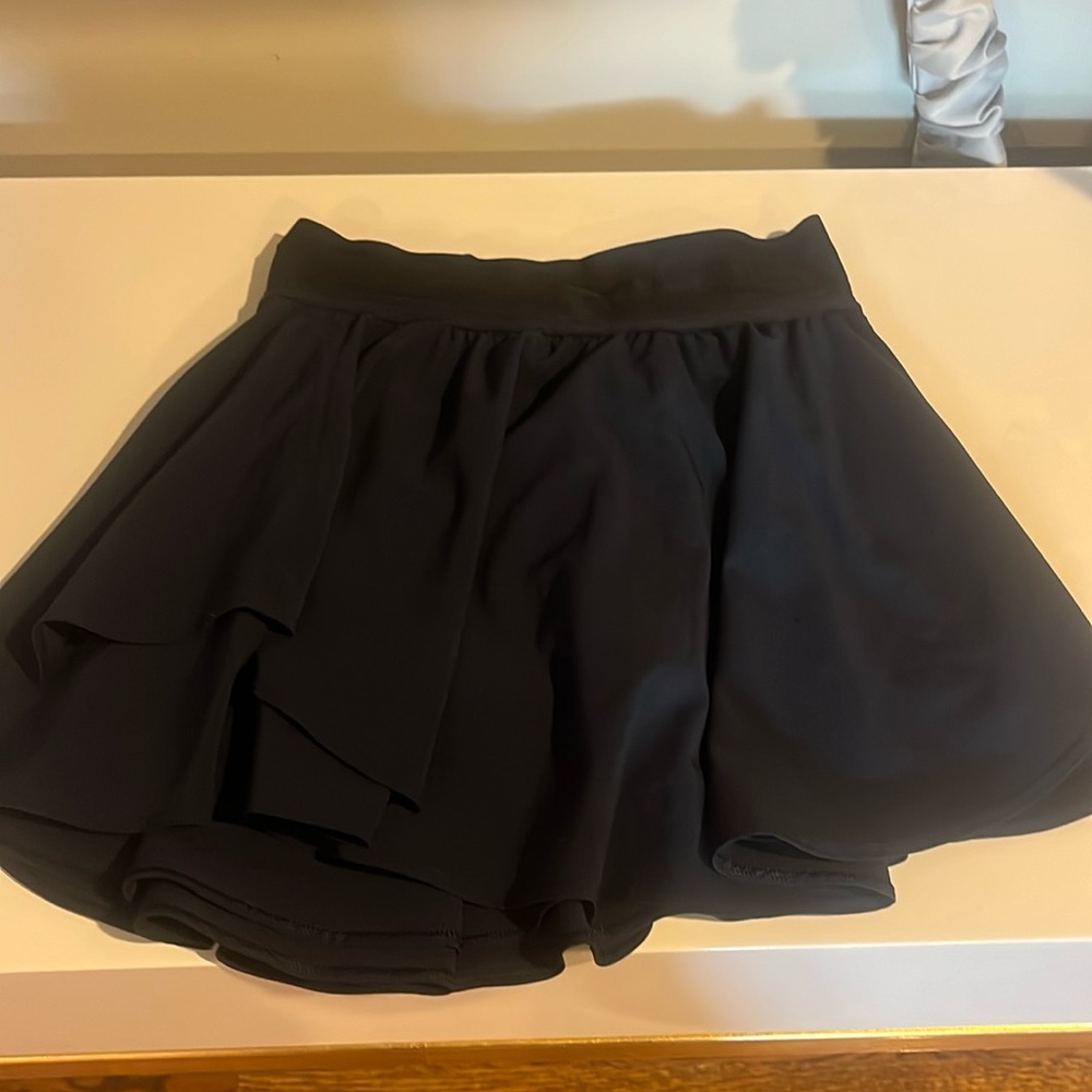Navy lululemon tennis skirt